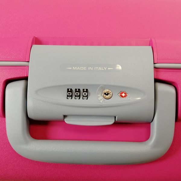 Середня Suitcase Roncato Light 500712/39