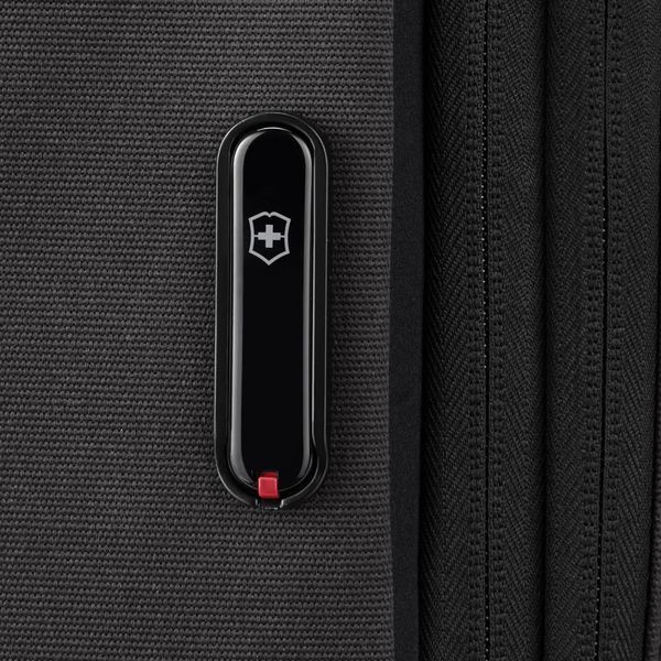 Victorinox Touring 2.0 Traveler Backpack Black with Laptop 17" Expandable Compartment (33/41L) (35x53x24)