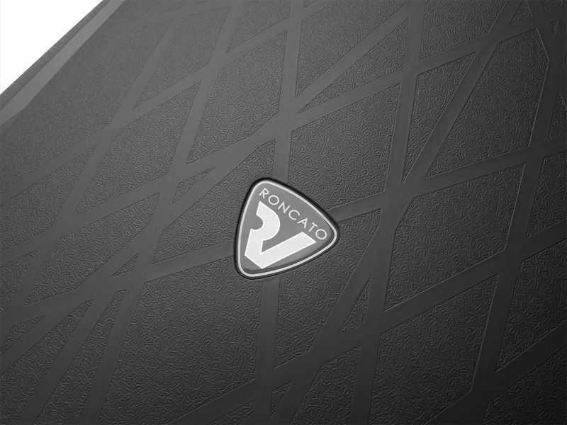 Середня Suitcase Roncato Light 500712/01